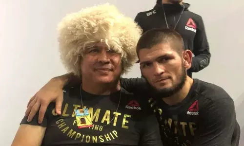 Khabib Nurmagomedov के कोच जेवियर मेंडेज़ कौन हैं? Khabib Nurmagomedov के कोच जेवियर मेंडेज़ कौन हैं?