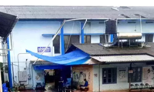 Kerala : थालास्सेरी जनरल अस्पताल में बच्चों की गहन चिकित्सा इकाई बंद Kerala : थालास्सेरी जनरल अस्पताल में बच्चों की गहन चिकित्सा इकाई बंद