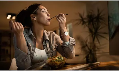 Weight Loss के लिए Dinner Timing सबसे जरूरी, जानें क्यों Weight Loss के लिए Dinner Timing सबसे जरूरी, जानें क्यों