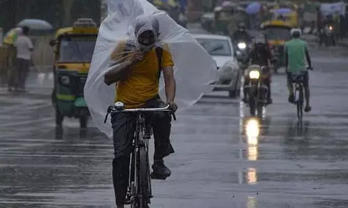 केरल में भारी बारिश: 5 जिलों के लिए रेड अलर्ट