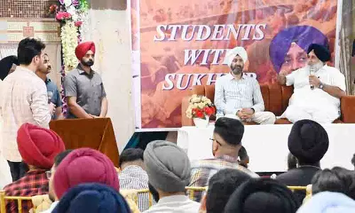 Sukhbir ने युवाओं से प्रगति के लिए सिद्ध नेतृत्व का समर्थन करने का आह्वान किया Sukhbir ने युवाओं से प्रगति के लिए सिद्ध नेतृत्व का समर्थन करने का आह्वान किया