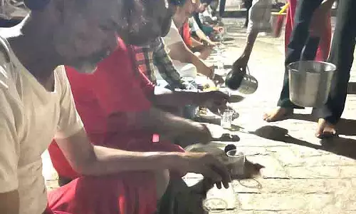 Ludhiana: राजस्थानी भक्तों और स्थानीय लोगों ने संस्कृति और आस्था का मिश्रण किया Ludhiana: राजस्थानी भक्तों और स्थानीय लोगों ने संस्कृति और आस्था का मिश्रण किया