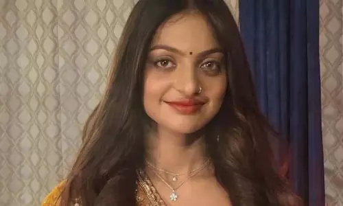 महाकुंभ Girl Monalisa का नया लुक वायरल, सोशल मीडिया पर मिक्स रिएक्शन