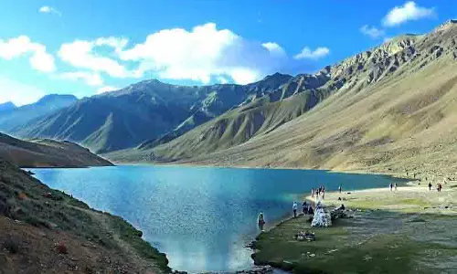 पर्यटकों की सुरक्षा बढ़ाने के लिए Chandratal में मौसमी पुलिस चेक पोस्ट बनाई गई