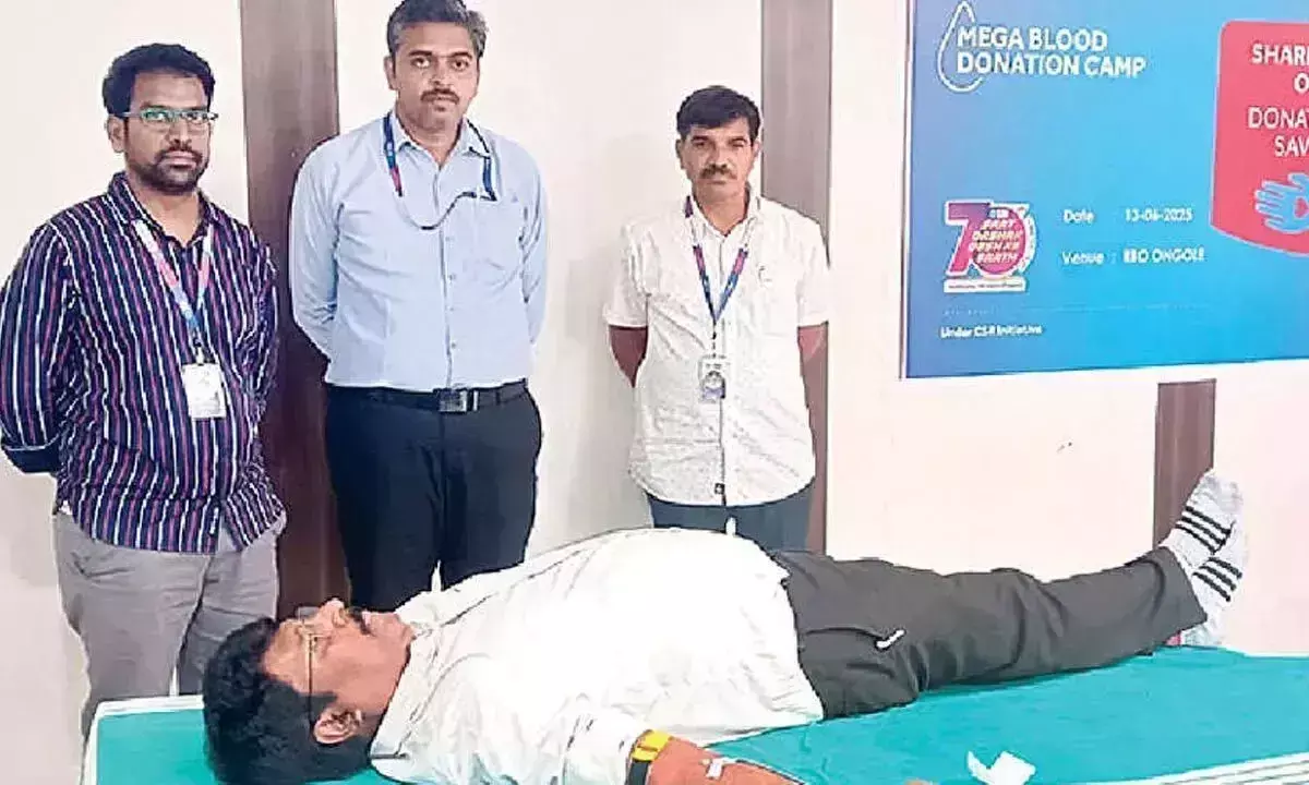 Andhra: SBI ने रक्तदान शिविर का आयोजन किया Andhra: SBI ने रक्तदान शिविर का आयोजन किया
