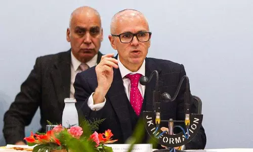ईरान में कश्मीरी छात्रों की सुरक्षा सुनिश्चित करें विदेश मंत्रालय: Omar ईरान में कश्मीरी छात्रों की सुरक्षा सुनिश्चित करें विदेश मंत्रालय: Omar