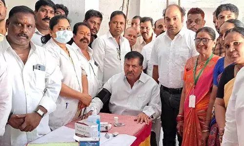 मौसमी बीमारियों से लोग रहें सतर्क : MLA Muta Gopal मौसमी बीमारियों से लोग रहें सतर्क : MLA Muta Gopal