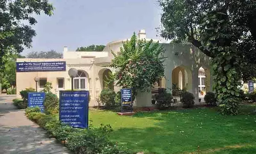भाई Vir Singh निवास स्थान उनकी विरासत को संरक्षित करने का प्रयास करता भाई Vir Singh निवास स्थान उनकी विरासत को संरक्षित करने का प्रयास करता