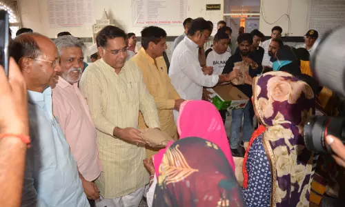 Jaipur: जल संसाधन मंत्री ने चूरू मेडिकल कॉलेज में किया पौधरोपण
