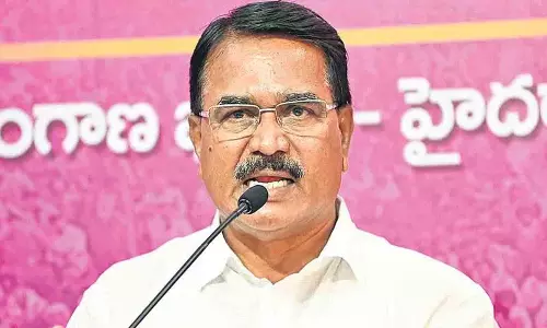 कांग्रेस-भाजपा के बीच गहरा समझौता, पूर्व मंत्री Niranjan Reddy भड़के कांग्रेस-भाजपा के बीच गहरा समझौता, पूर्व मंत्री Niranjan Reddy भड़के