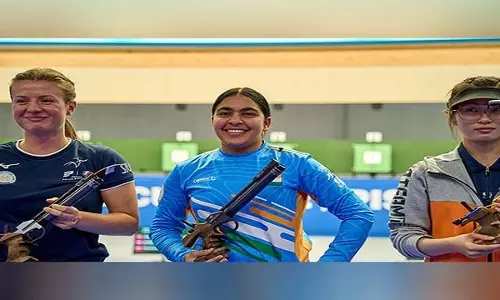भारतीय निशानेबाज सुरुचि सिंह ने रचा इतिहास, जीता विश्व कप स्वर्ण पदक