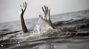 Lakhimpur Kheri: शारदा नदी में लापता दो और बच्चों के शव बरामद, कोहराम Lakhimpur Kheri: शारदा नदी में लापता दो और बच्चों के शव बरामद, कोहराम