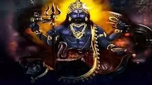 Kalashtami 2025 Daan: कालाष्टमी के दिन करें इन चीजों का दान, घर में बनी रहेगी खुशियां Kalashtami 2025 Daan: कालाष्टमी के दिन करें इन चीजों का दान, घर में बनी रहेगी खुशियां