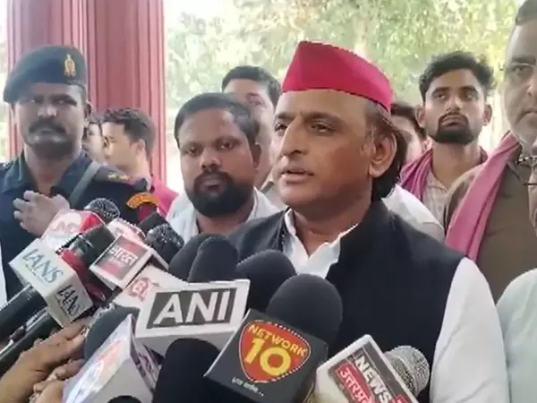 Akhilesh Yadav ने सिंदूर अभियान को लेकर केंद्र की आलोचना की Akhilesh Yadav ने सिंदूर अभियान को लेकर केंद्र की आलोचना की