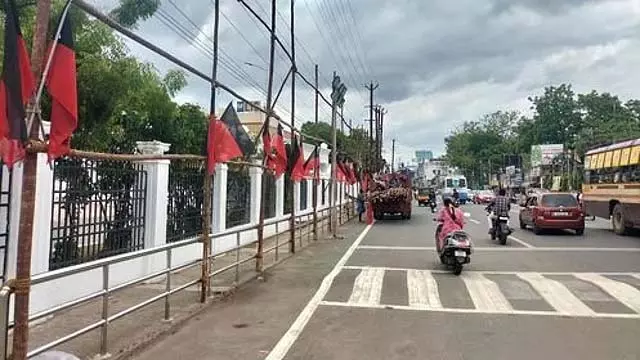 CM आज तंजावुर का दौरा करेंगे: उन्होंने कब्र से पानी छोड़ा CM आज तंजावुर का दौरा करेंगे: उन्होंने कब्र से पानी छोड़ा