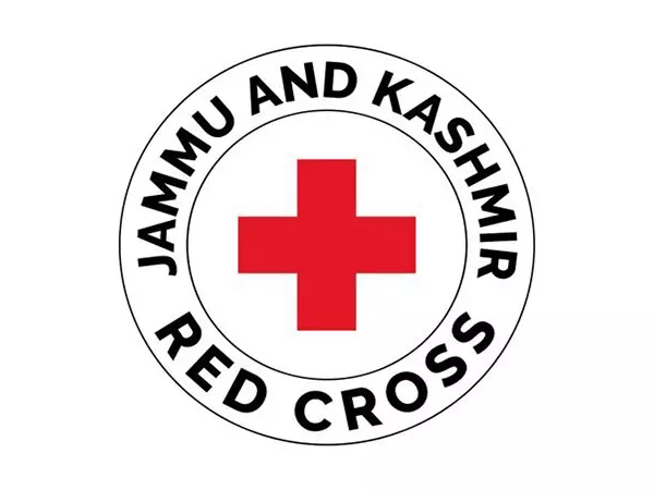 विश्व रक्तदाता दिवस: सुरक्षा बल के जवान ने Kathua में जीएमसी में रक्तदान किया विश्व रक्तदाता दिवस: सुरक्षा बल के जवान ने Kathua में जीएमसी में रक्तदान किया