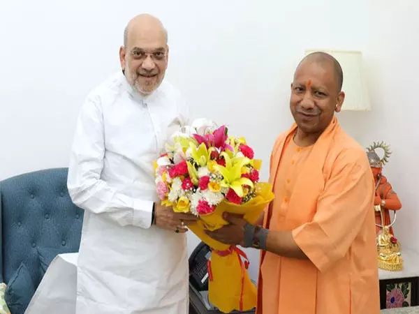 अमित शाह के साथ CM Yogi यूपी की सबसे बड़ी पुलिस कांस्टेबल भर्ती में नियुक्ति पत्र वितरित करेंगे अमित शाह के साथ CM Yogi यूपी की सबसे बड़ी पुलिस कांस्टेबल भर्ती में नियुक्ति पत्र वितरित करेंगे