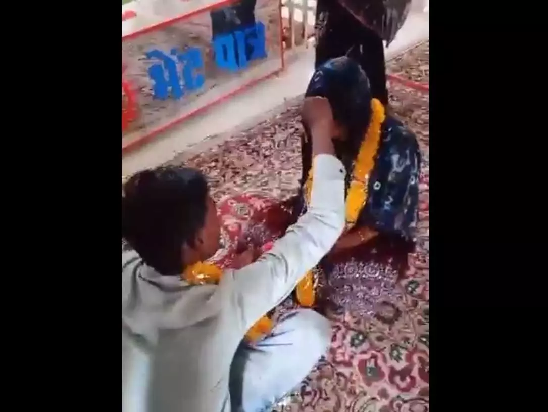 शादी के फौरन बाद दुल्हन रफूचक्कर, दूल्हे से ₹2 लाख की ठगी शादी के फौरन बाद दुल्हन रफूचक्कर, दूल्हे से ₹2 लाख की ठगी