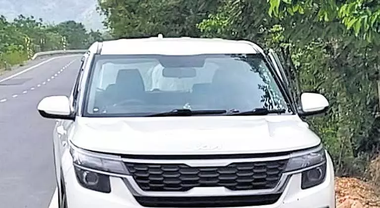 Andhra पुलिस ने हाईवे चोरी मामले में 3.6 करोड़ रुपये जब्त किए Andhra पुलिस ने हाईवे चोरी मामले में 3.6 करोड़ रुपये जब्त किए