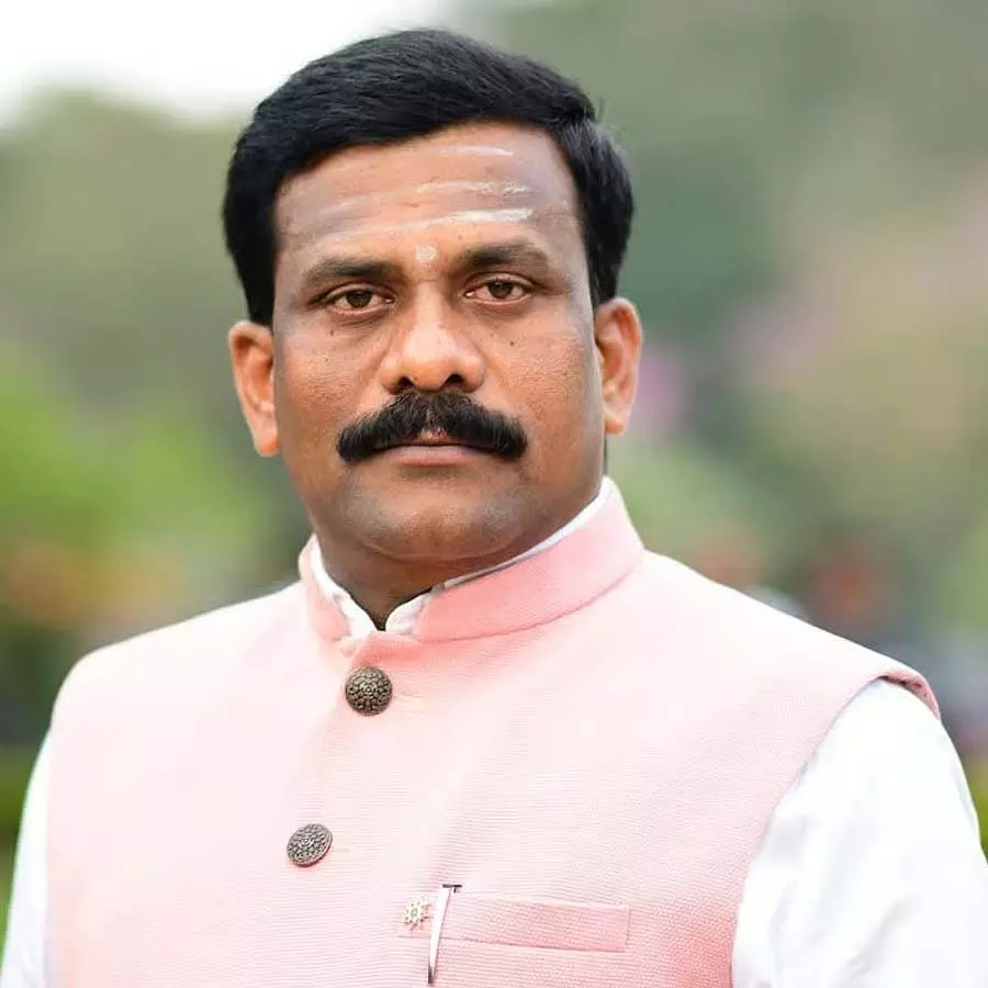 राज्य के विभिन्न आवासीय विद्यालयों में छात्रों की मौत: 70 मामले दर्ज नहीं राज्य के विभिन्न आवासीय विद्यालयों में छात्रों की मौत: 70 मामले दर्ज नहीं