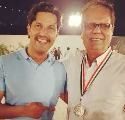 रणदीप हुड्डा को याद आया पापा का त्याग, बोले- मेरी फिल्म के लिए बेच दी थी प्रॉपर्टी रणदीप हुड्डा को याद आया पापा का त्याग, बोले- मेरी फिल्म के लिए बेच दी थी प्रॉपर्टी
