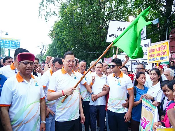 CM Dhami ने देहरादून में योग के लिए दौड़ का नेतृत्व किया, अंतरराष्ट्रीय योग दिवस पर जन भागीदारी का आह्वान किया CM Dhami ने देहरादून में योग के लिए दौड़ का नेतृत्व किया, अंतरराष्ट्रीय योग दिवस पर जन भागीदारी का आह्वान किया