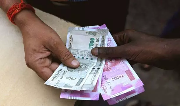 Odisha: CBI ने बरहामपुर में ईपीएफओ अधिकारी को भ्रष्टाचार के आरोप में गिरफ्तार किया Odisha: CBI ने बरहामपुर में ईपीएफओ अधिकारी को भ्रष्टाचार के आरोप में गिरफ्तार किया