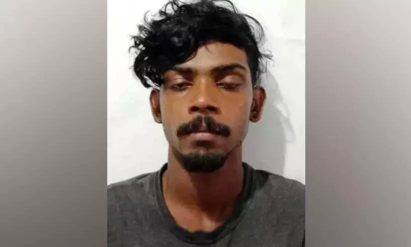 Kerala : 10वीं की छात्रा से बलात्कार के आरोप में युवक गिरफ्तार Kerala : 10वीं की छात्रा से बलात्कार के आरोप में युवक गिरफ्तार
