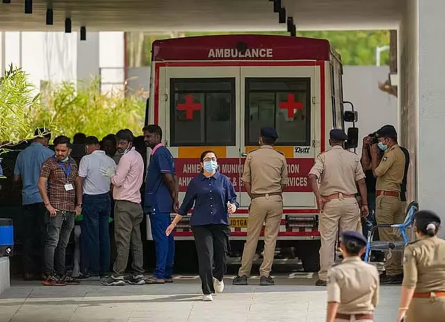 विमान हादसा: पूर्व सीएम विजय रूपाणी समेत 42 शवों की DNA जांच से हुई पहचान विमान हादसा: पूर्व सीएम विजय रूपाणी समेत 42 शवों की DNA जांच से हुई पहचान