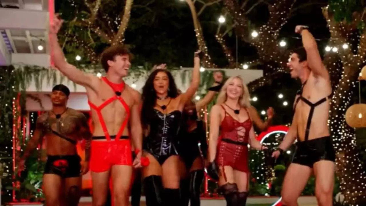 Love Island सीजन 7 के कलाकारों से मिलिए Love Island सीजन 7 के कलाकारों से मिलिए