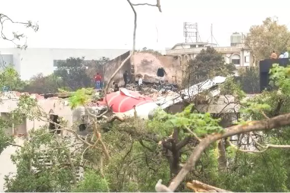 एयर इंडिया ने कहा कि वह बोइंग 787 की एक बार की सुरक्षा जांच पूरी करने की प्रक्रिया में है एयर इंडिया ने कहा कि वह बोइंग 787 की एक बार की सुरक्षा जांच पूरी करने की प्रक्रिया में है