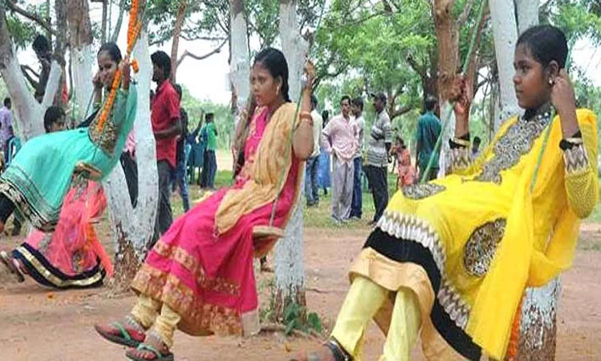 राजा संक्रांति: ओडिशा के तीन दिवसीय लोक उत्सव का मुख्य दिन राजा संक्रांति: ओडिशा के तीन दिवसीय लोक उत्सव का मुख्य दिन