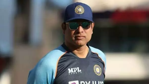 गंभीर के वापस आने तक वीवीएस लक्ष्मण इंग्लैंड में भारत की तैयारियों की देखरेख करेंगे गंभीर के वापस आने तक वीवीएस लक्ष्मण इंग्लैंड में भारत की तैयारियों की देखरेख करेंगे