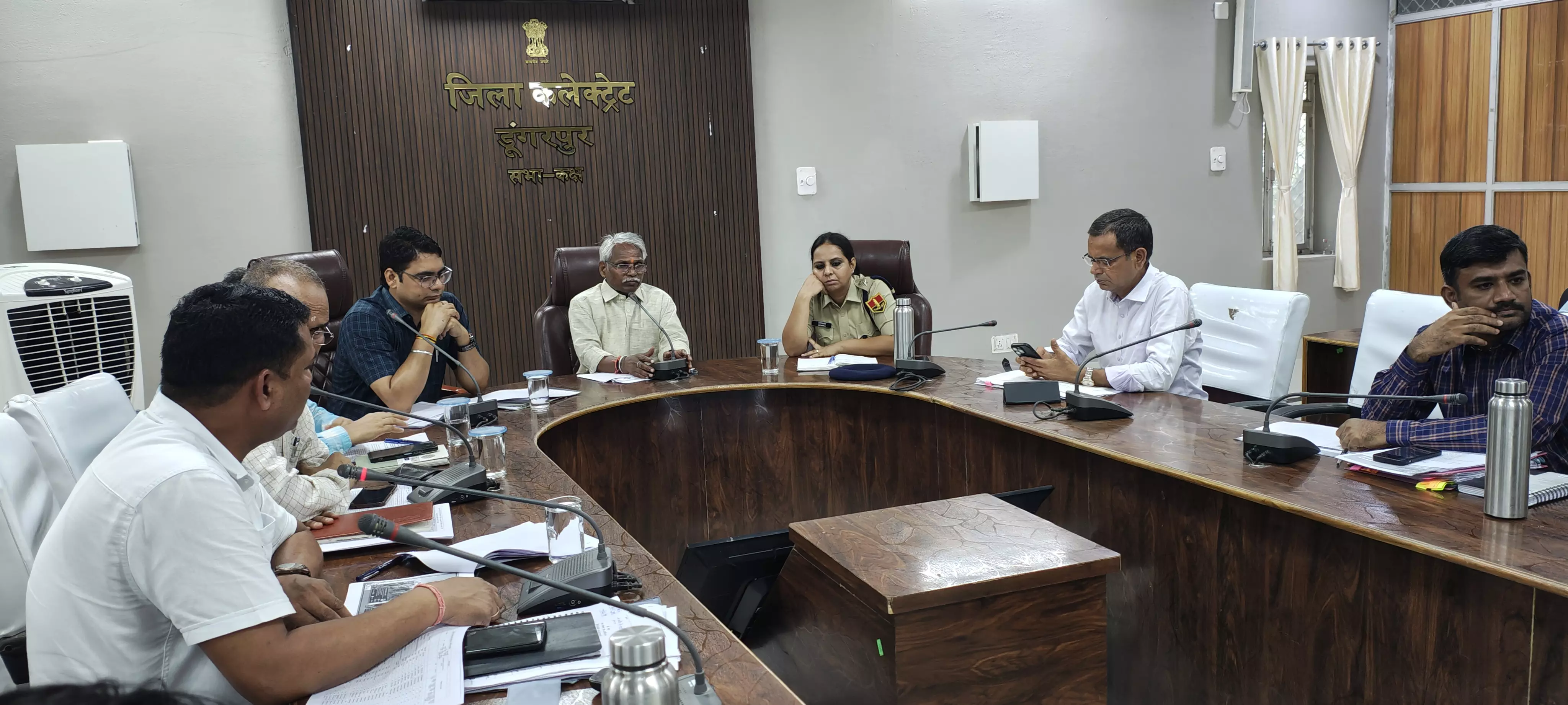 Jaipur: जल संरक्षण को लेकर प्रभारी मंत्री गंभीर, अभियान को जनआंदोलन बनाने पर बल Jaipur: जल संरक्षण को लेकर प्रभारी मंत्री गंभीर, अभियान को जनआंदोलन बनाने पर बल