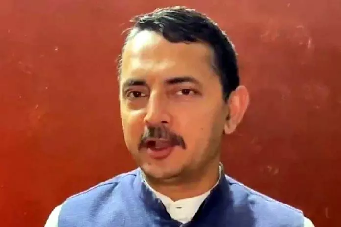पठानिया ने Udhampur में अवैध खनन के खिलाफ कार्रवाई की मांग की पठानिया ने Udhampur में अवैध खनन के खिलाफ कार्रवाई की मांग की