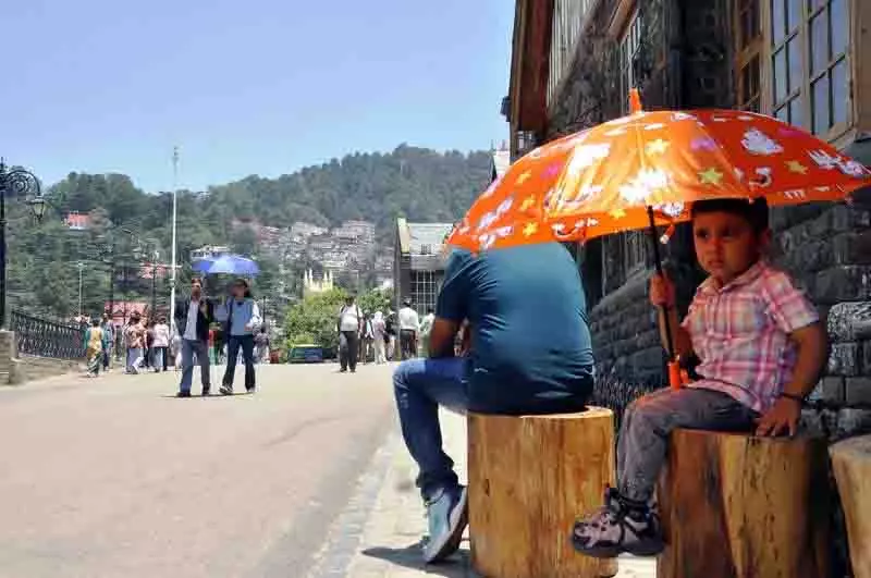 19 और 20 जून को Himachal में भारी बारिश का अनुमान 19 और 20 जून को Himachal में भारी बारिश का अनुमान