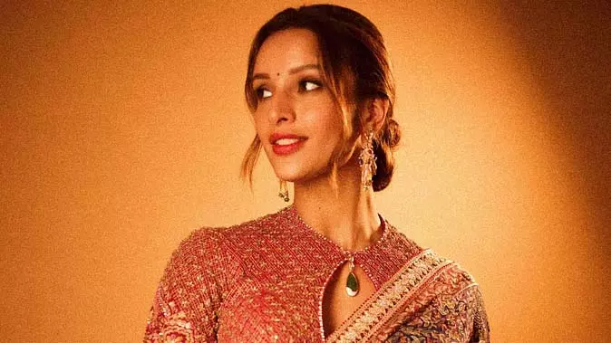 तृप्ति डिमरी की एक फिल्म गई ठंडे बस्ते में, फैंस को लगा झटका तृप्ति डिमरी की एक फिल्म गई ठंडे बस्ते में, फैंस को लगा झटका