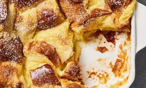Bread Pudding: अगर आपने अभी तक इस लाजवाब डिश का लुत्फ़ नहीं उठाया है, तो अब और इंतज़ार न करें Bread Pudding: अगर आपने अभी तक इस लाजवाब डिश का लुत्फ़ नहीं उठाया है, तो अब और इंतज़ार न करें