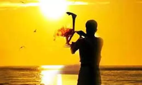 Surya Dev:  जीवन में अच्छे स्वास्थ्य के लिए सूर्य उपासना और पूजा विधि का महत्व