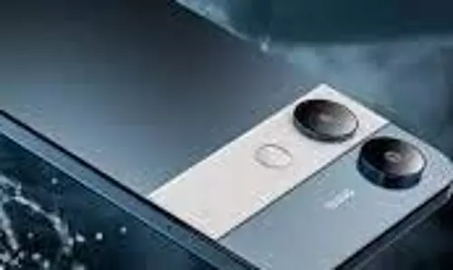 smartphone:  ₹7,999 में लॉन्च हुआ कमाल का स्मार्टफोन, 50MP कैमरा और 120Hz डिस्प्ले से है लैस