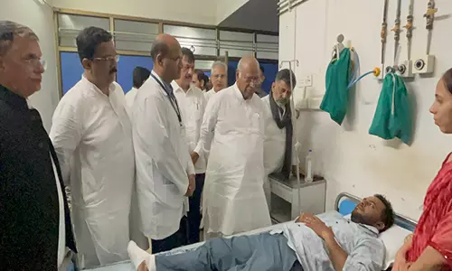 पूरे देश को एकजुट होना चाहिए: अहमदाबाद में विमान दुर्घटना स्थल का दौरा करने के बाद Kharge