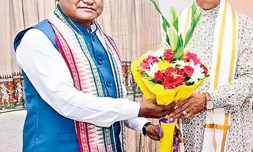 Odisha : गजपति ने मुख्यमंत्री मोहन से मुलाकात की