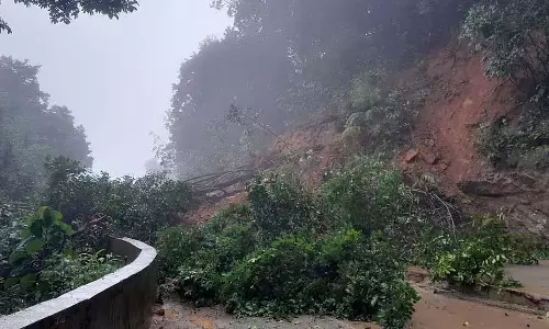 देवीमने घाट पर फिर भूस्खलन: सिरसी-कुमता संपर्क टूटा