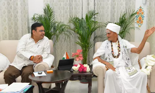 Jaipur: मुख्यमंत्री भजनलाल शर्मा से तुलछाराम जी महाराज की भेंट Jaipur: मुख्यमंत्री भजनलाल शर्मा से तुलछाराम जी महाराज की भेंट