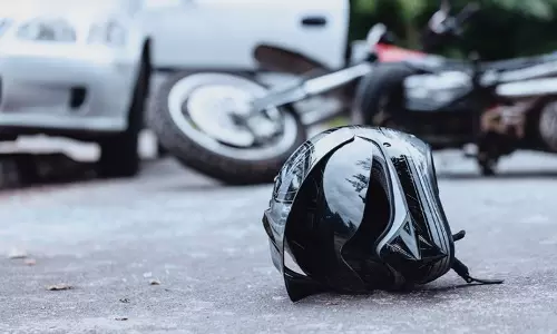 अंबाला में कैंटर ट्रक सड़क किनारे छबील की दुकान से टकराया, 1 की मौत, 5 घायल