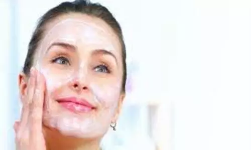 Skin Care: चावल से बने ये होममेड फेस पैक आपको देंगे ग्लोइंग स्किन Skin Care: चावल से बने ये होममेड फेस पैक आपको देंगे ग्लोइंग स्किन