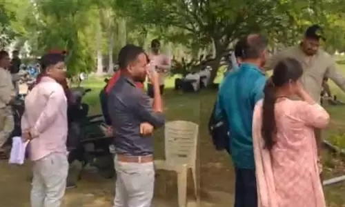 ADEO परीक्षा में नहीं बैठ पाए कई अभ्यर्थी, अव्यवस्था का आरोप