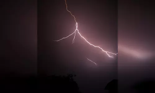आकाशीय बिजली गिरने से दो दिनों में 6 लोगों की मौत, कई झुलसे