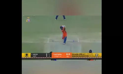 बेटे की बल्लेबाजी देखकर पूर्व मंत्री शिवकुमार डहरिया हुए गदगद, VIDEO