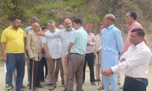 NH निर्माण कंपनी को स्थानीय लोगों द्वारा उठाए गए मुद्दों का समाधान करने का निर्देश NH निर्माण कंपनी को स्थानीय लोगों द्वारा उठाए गए मुद्दों का समाधान करने का निर्देश